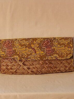 World Market clutch medium yellow raffia GUC